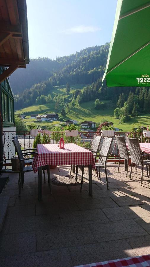 Gasthof Schonblick Hotel Russbach am Pass Gschuett Luaran gambar