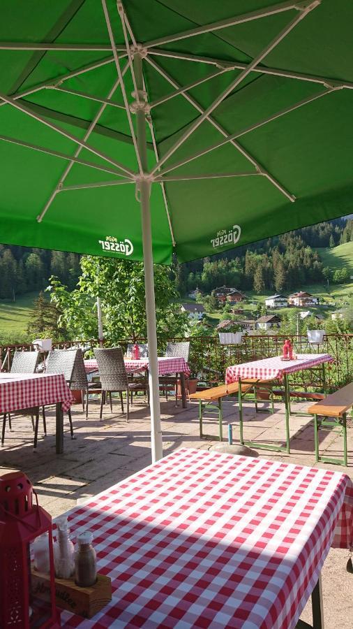 Gasthof Schonblick Hotel Russbach am Pass Gschuett Luaran gambar
