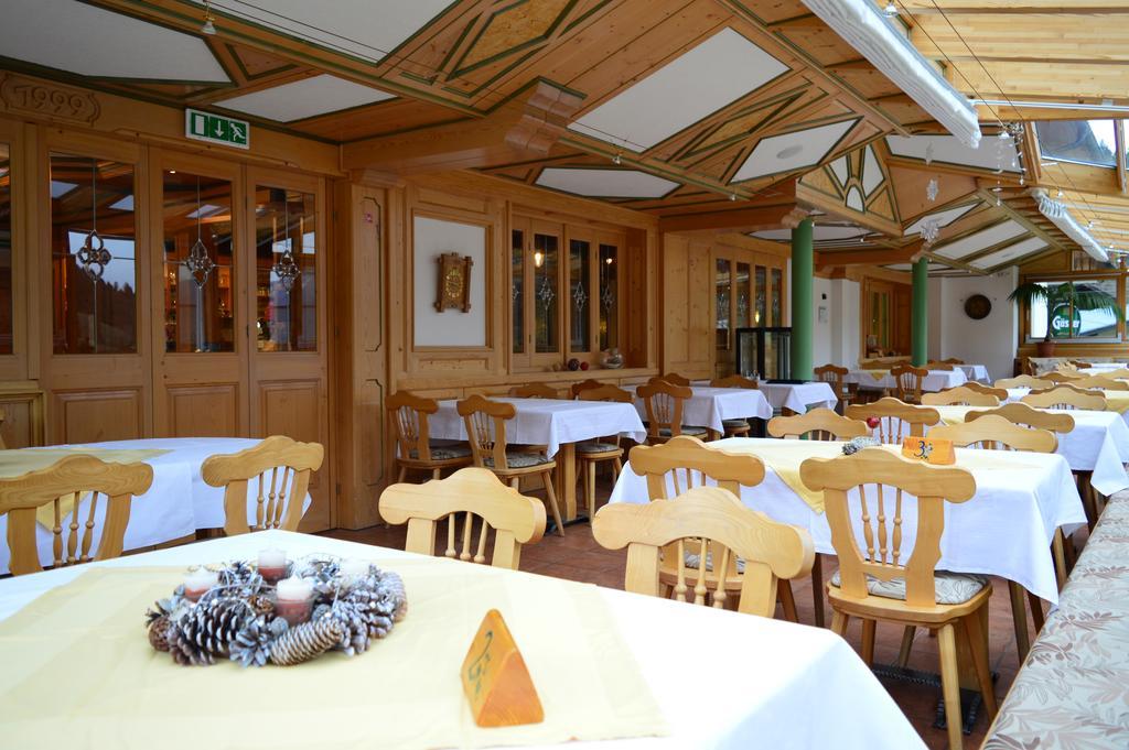 Gasthof Schonblick Hotel Russbach am Pass Gschuett Luaran gambar