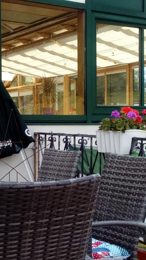 Gasthof Schonblick Hotel Russbach am Pass Gschuett Luaran gambar